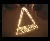 Cool 3D illusion made with nothing more than Christmas lights
